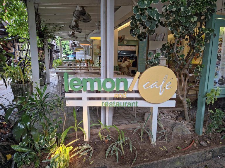 Lemon iCafe & Restaurant, D'Mall, Boracay